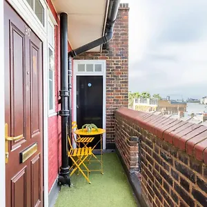 Stunning 1 Bed Flat In The Heart Of Greenwich Apartment London